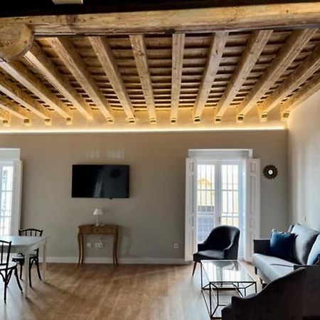 Ti1 Estiloso Loft 120M De La Catedral Tomas De Ibarra Street Sevilla Exteriér fotografie